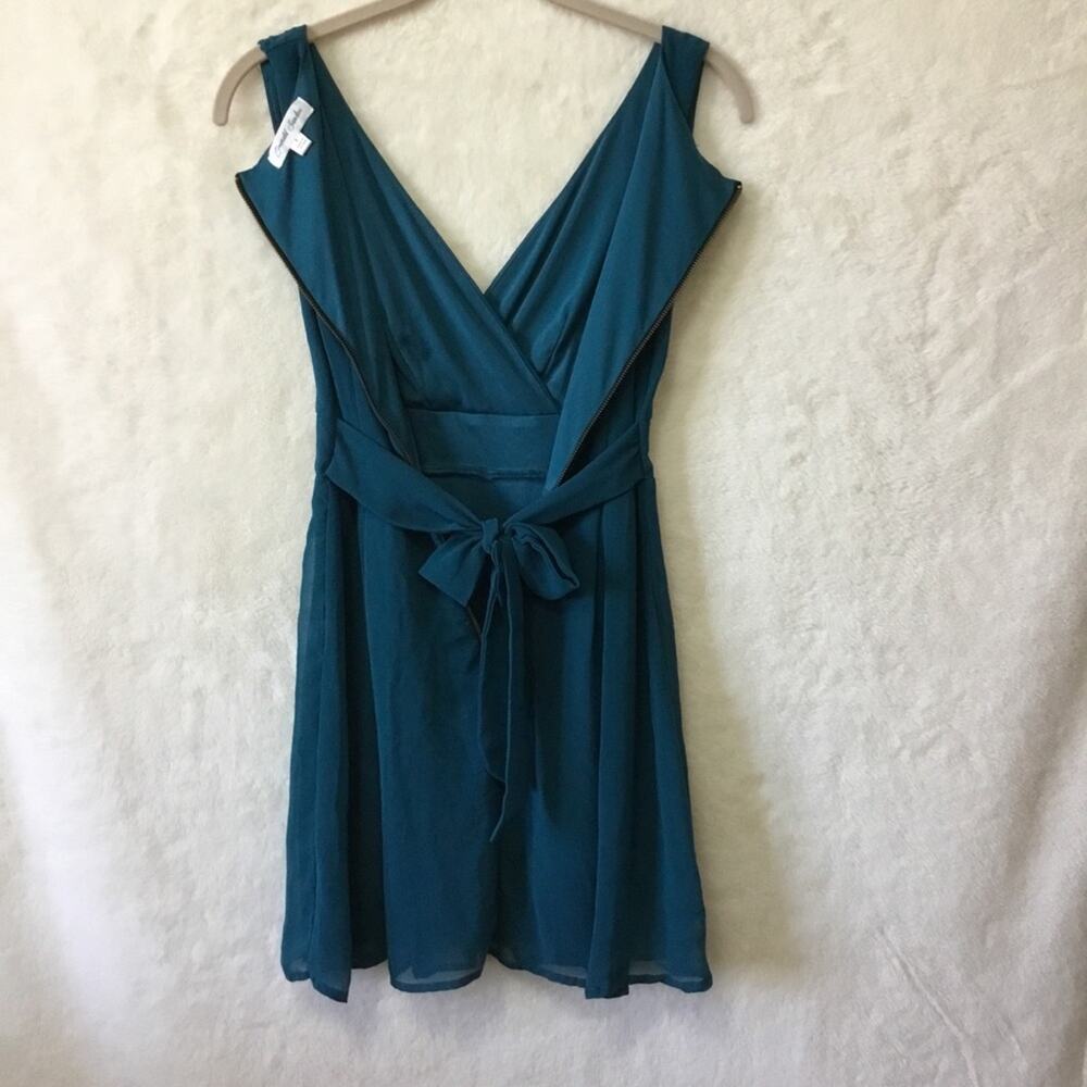 Emerald Sundae Green Sleeveless Dress - Picture 6 of 11